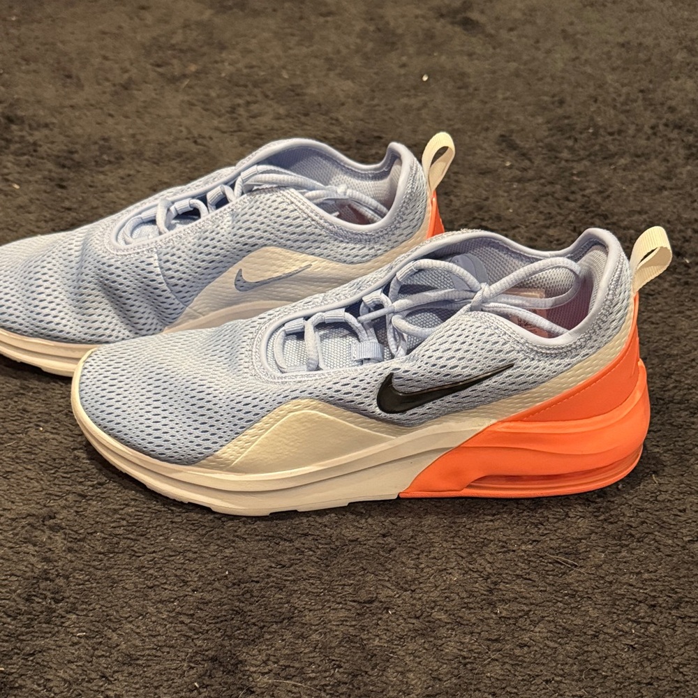 Nike Air Max Motion 2